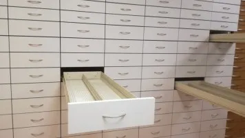 Meble apteczne-magazynowe szuflady głębokiego sprzedam używane